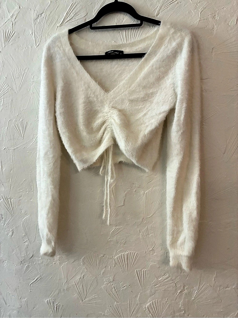 V-neck Fuzzy Crop Sweater White